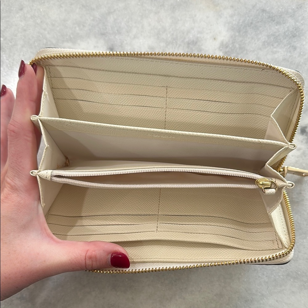 Coach Cream Croc-Embossed Wallet - Picture 2 of 5